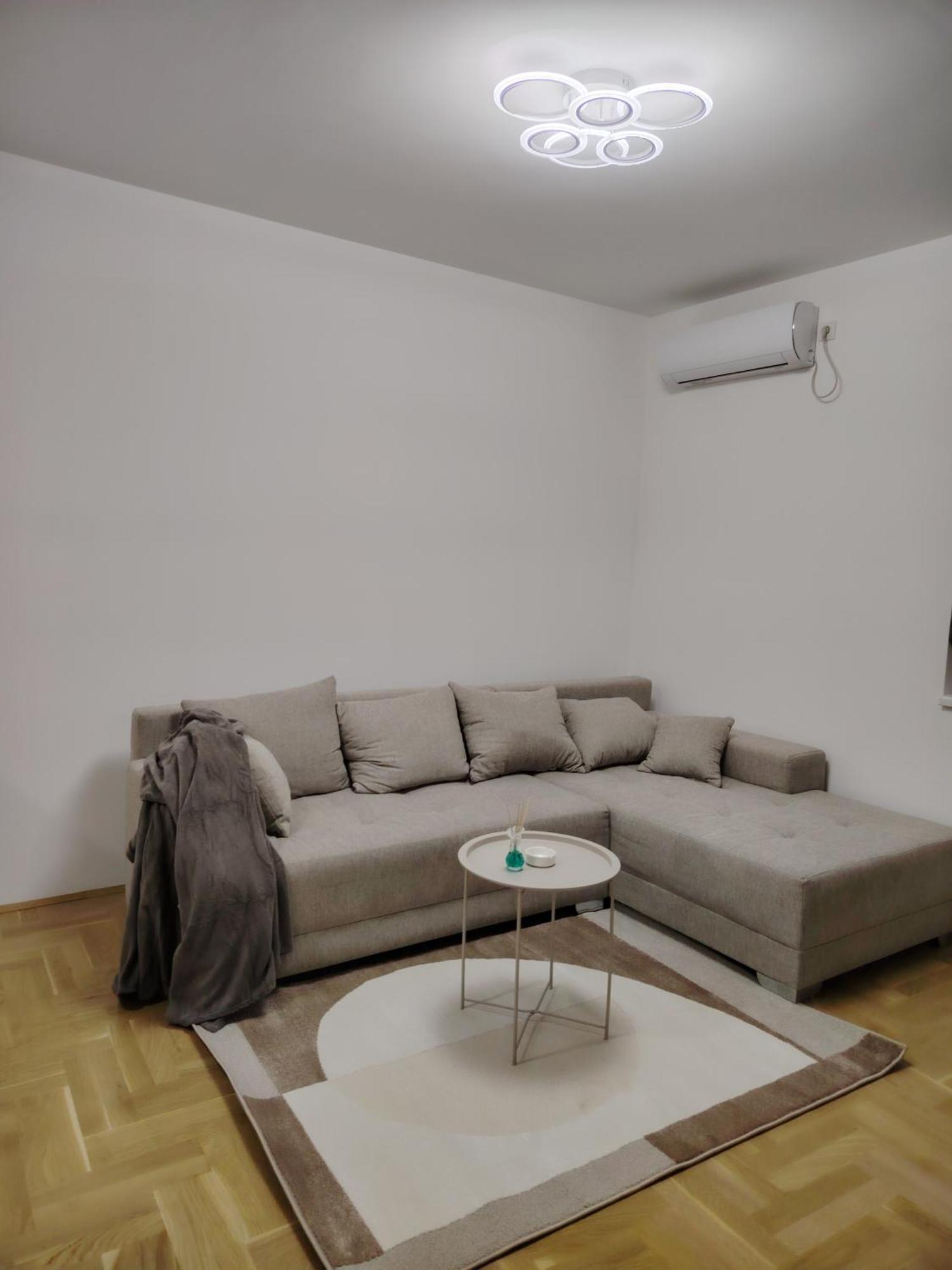 Apartment For Night