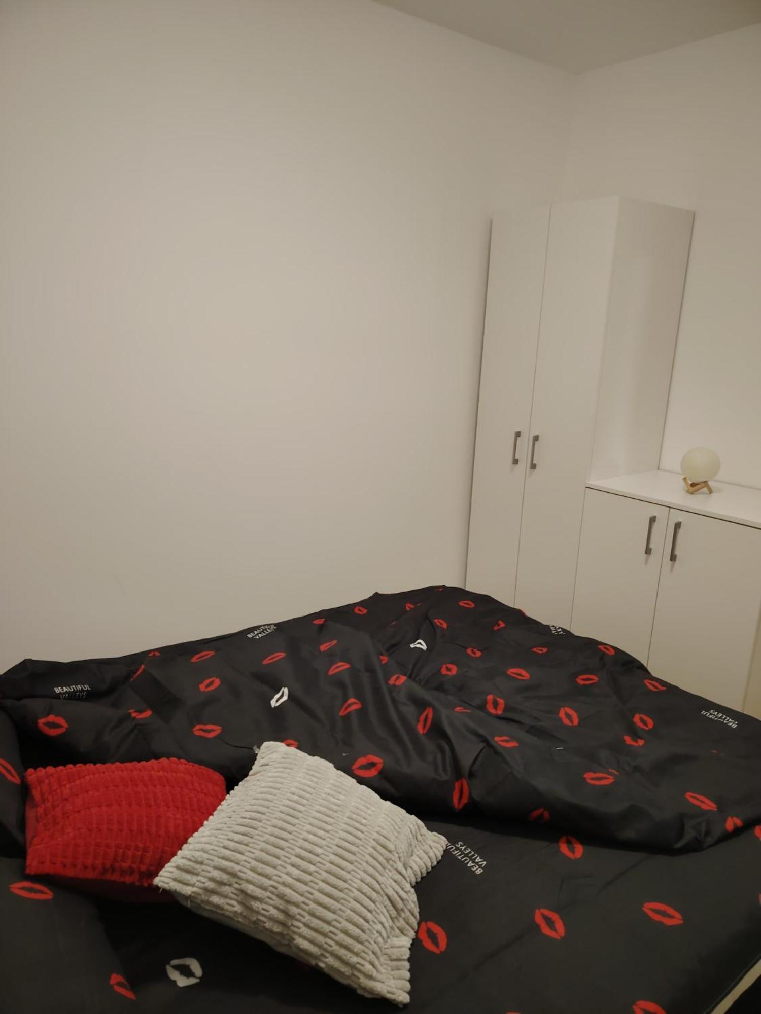 For Night Apartment